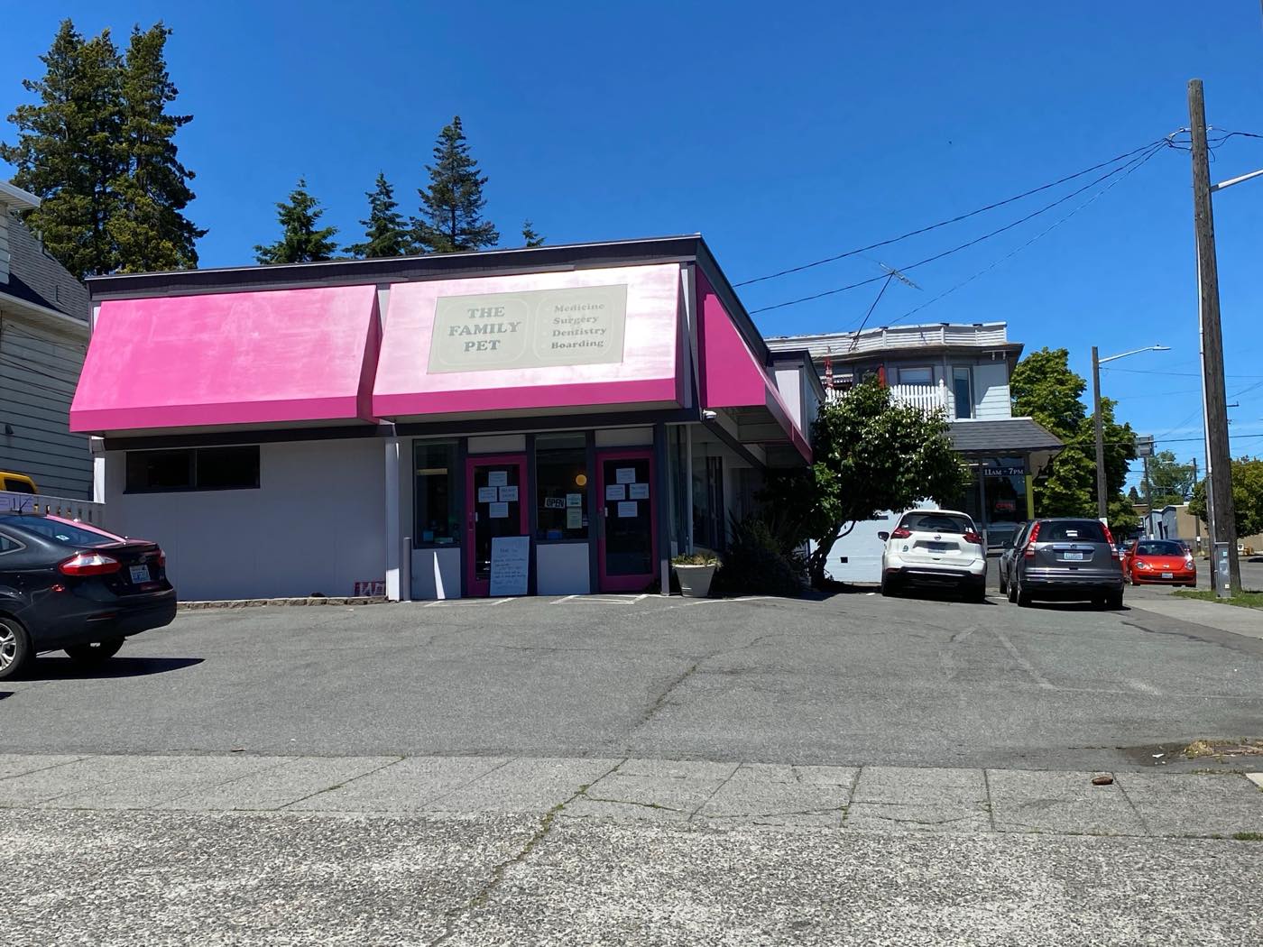 The Family Pet veterinary hospital on 15th Ave NW in Ballard, Seattle